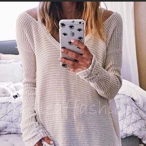 Cold Shoulder Knit Henley Tunic - Picture 1 of 4